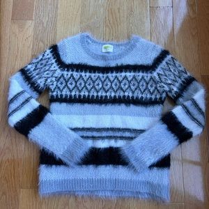 Crazy 8 Girls Large Black, Gray, and White Sweater